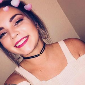 Meet your Posher, Sarah caroline